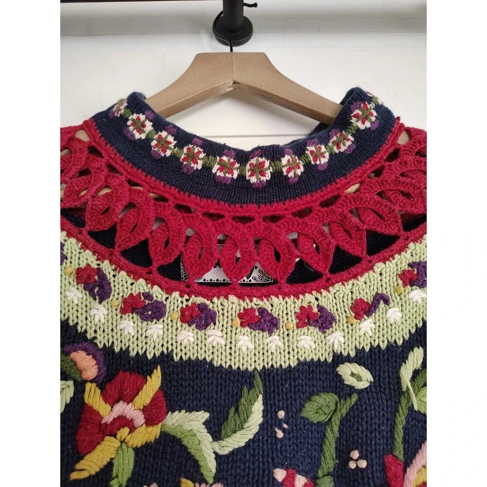 Vtg Boho LARGE Folk Art Knit Sweater Floral Cottage Crochet Trim Artsy Scandi - Picture 3 of 8